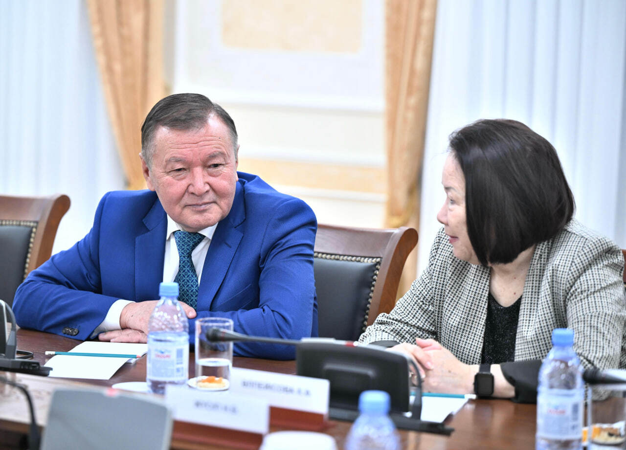 Камал Әлпейісова