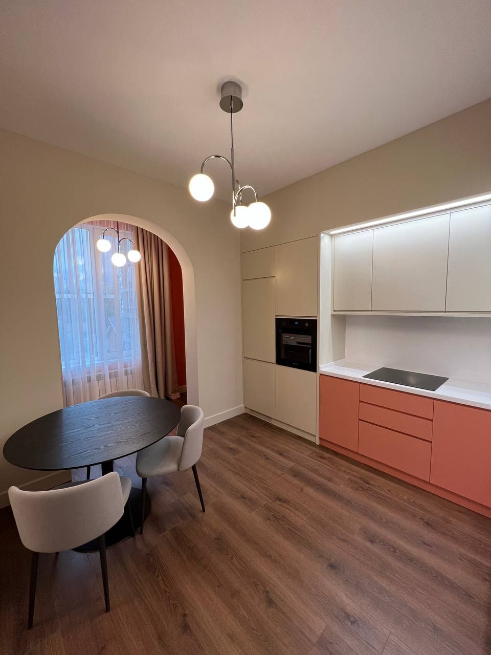 Дизайнерский ремонт в ЖК Басенова