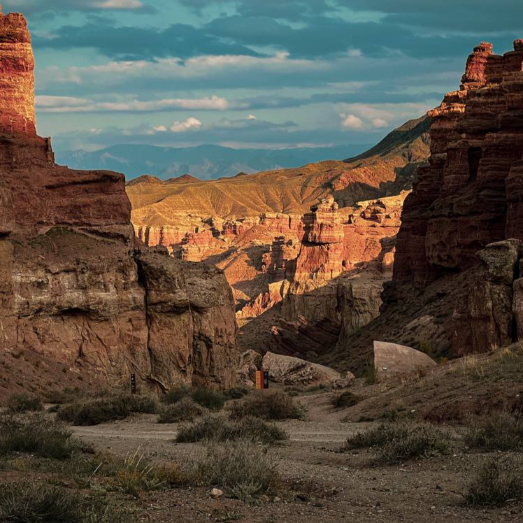 tour in kazakhstan to charyn canyon