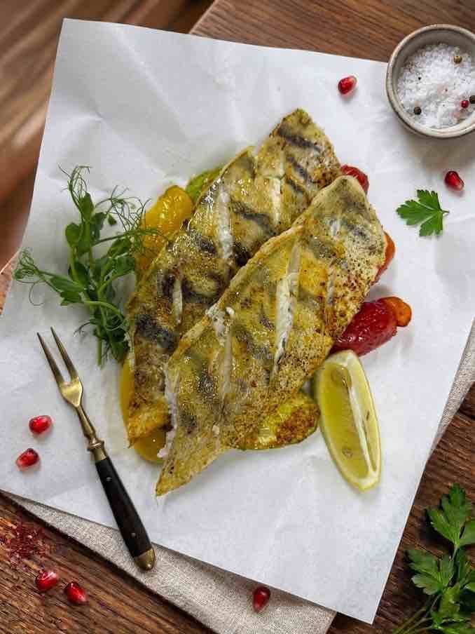 Судак в фольге с овощами