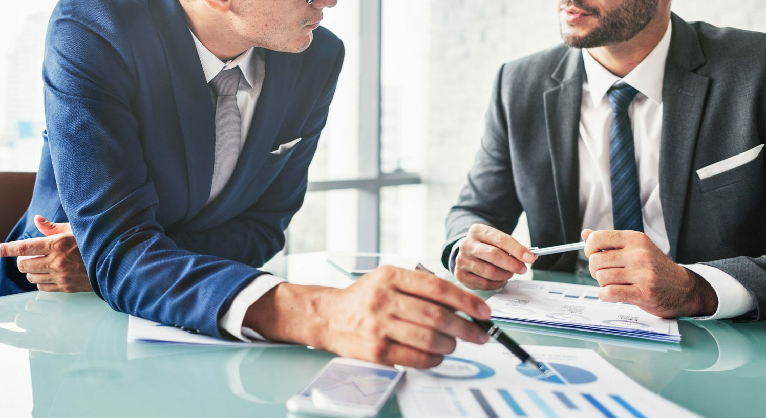 Executive authorities. Финансы для руководителей. Финансовый руководитель это. Финансовый директор. Финансовый директор картинки.