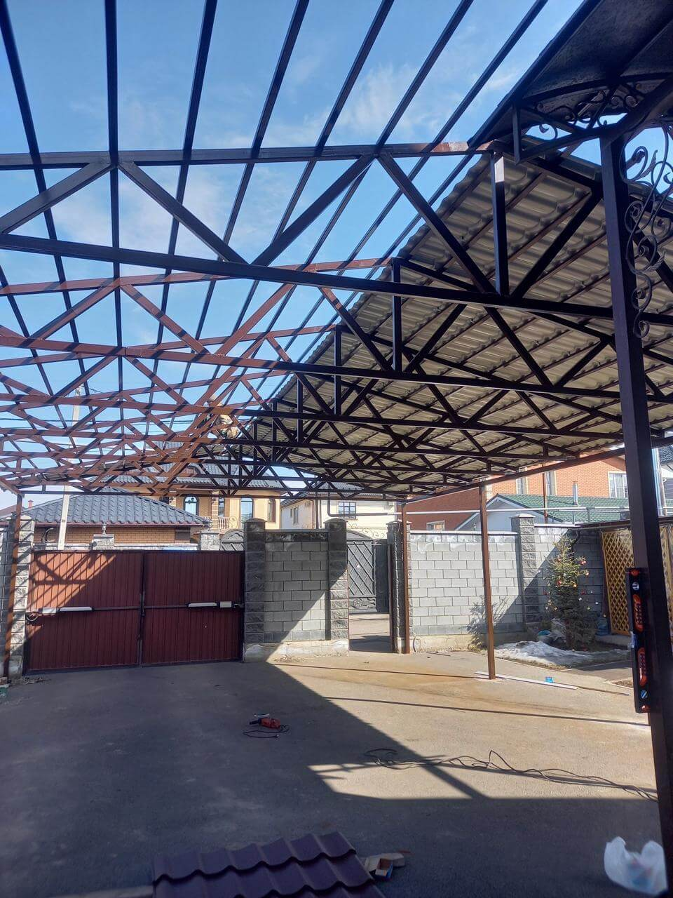 Навес из поликарбоната