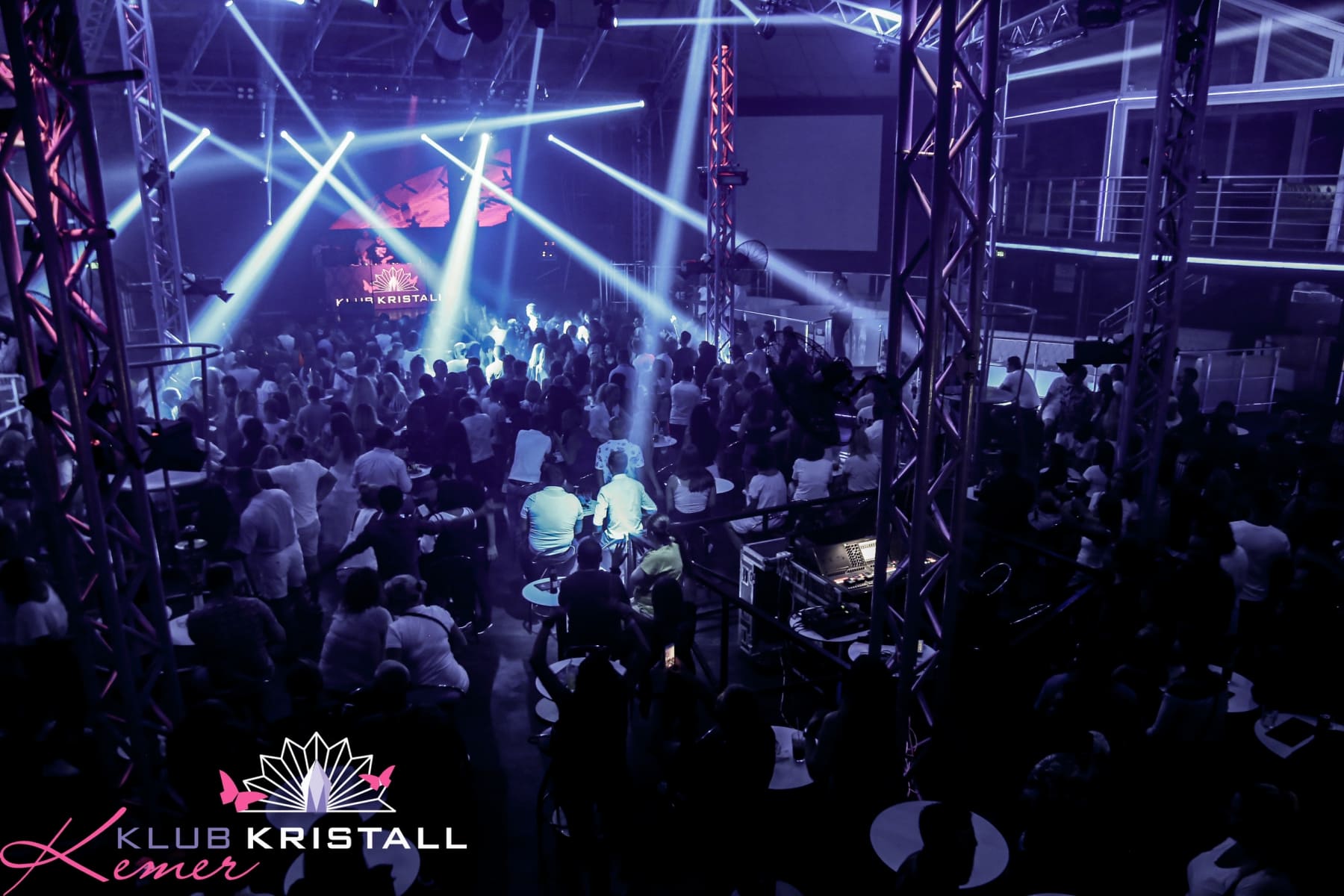 Ночной клуб в Кемере «Kristall Klub Kemer»