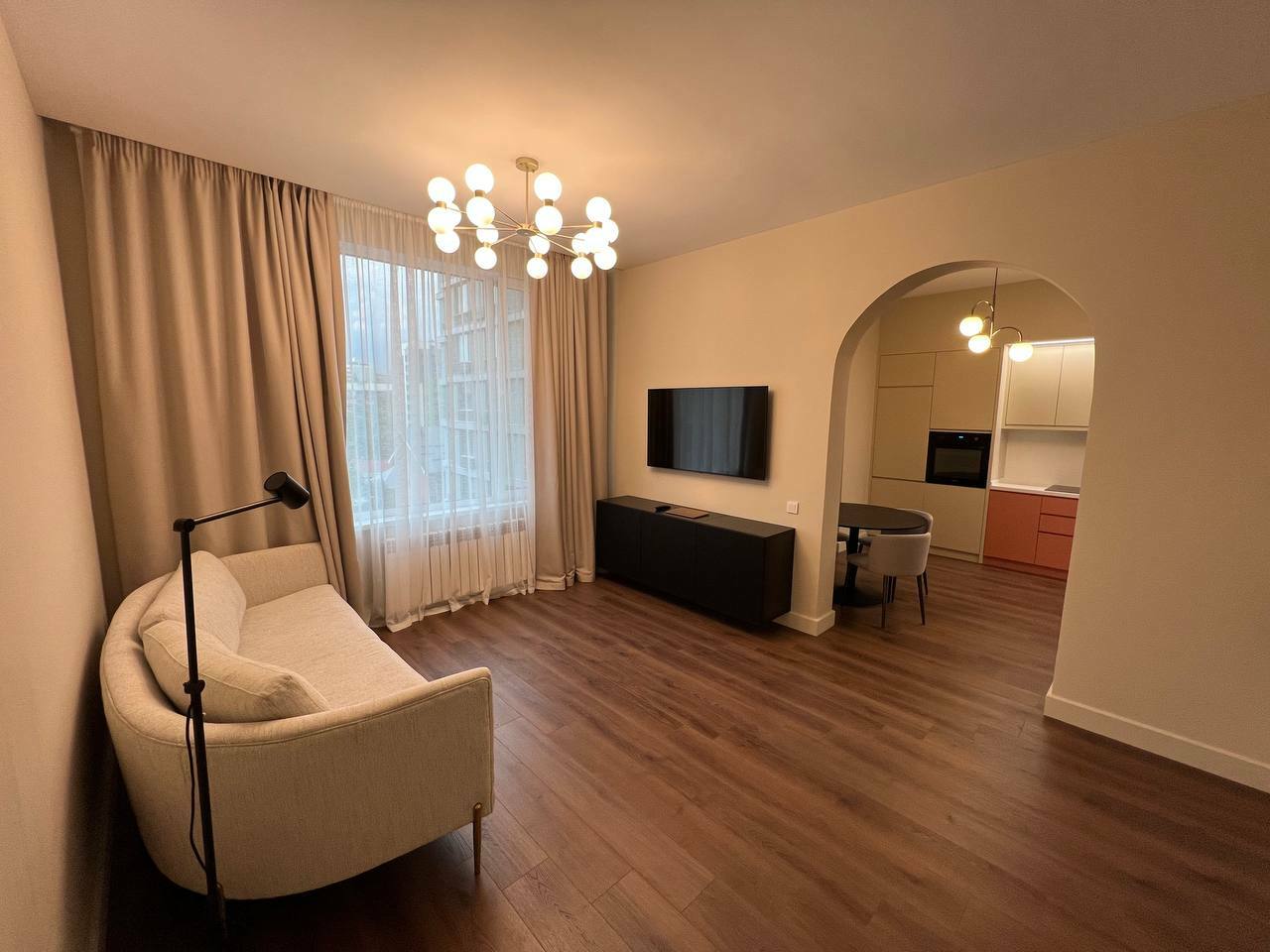 Дизайнерский ремонт в ЖК Басенова 1