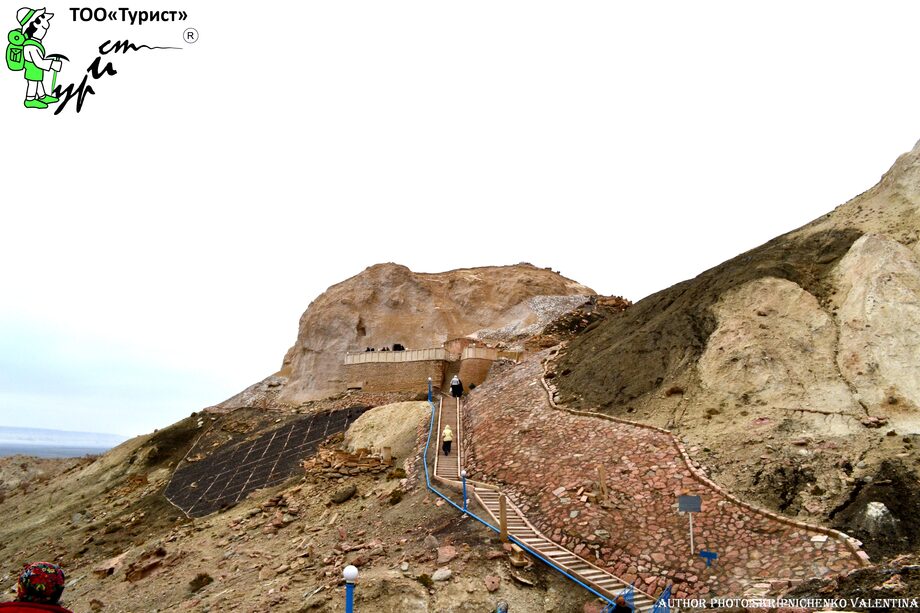 Трусики киген қыздың ықшам суреті