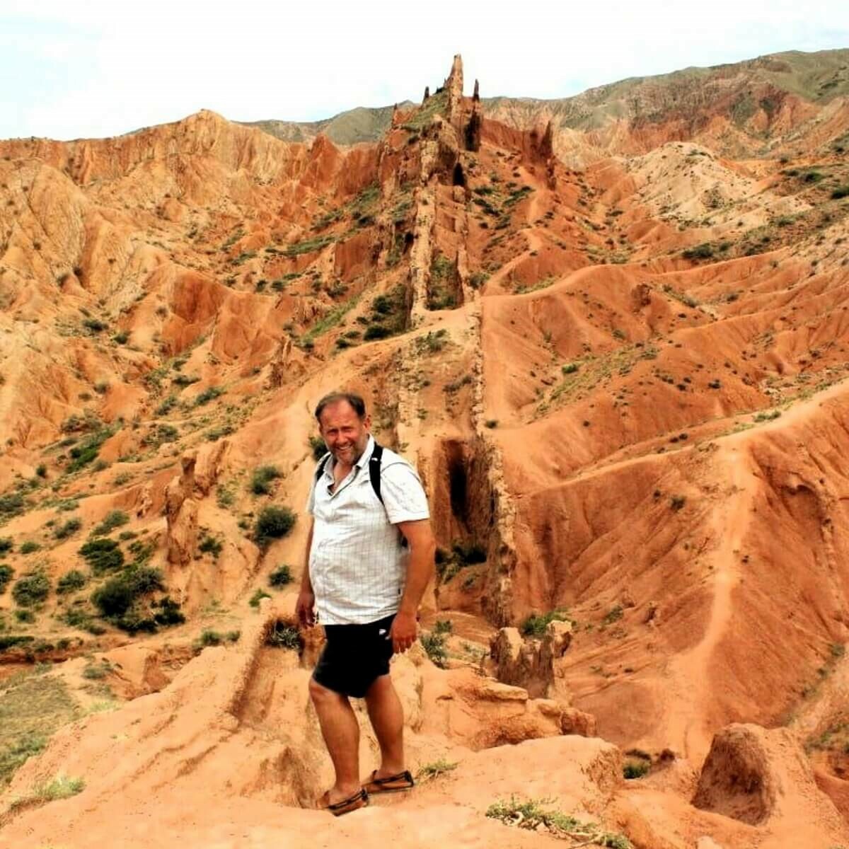 tour to fairytale canyon in kyrgyzstan