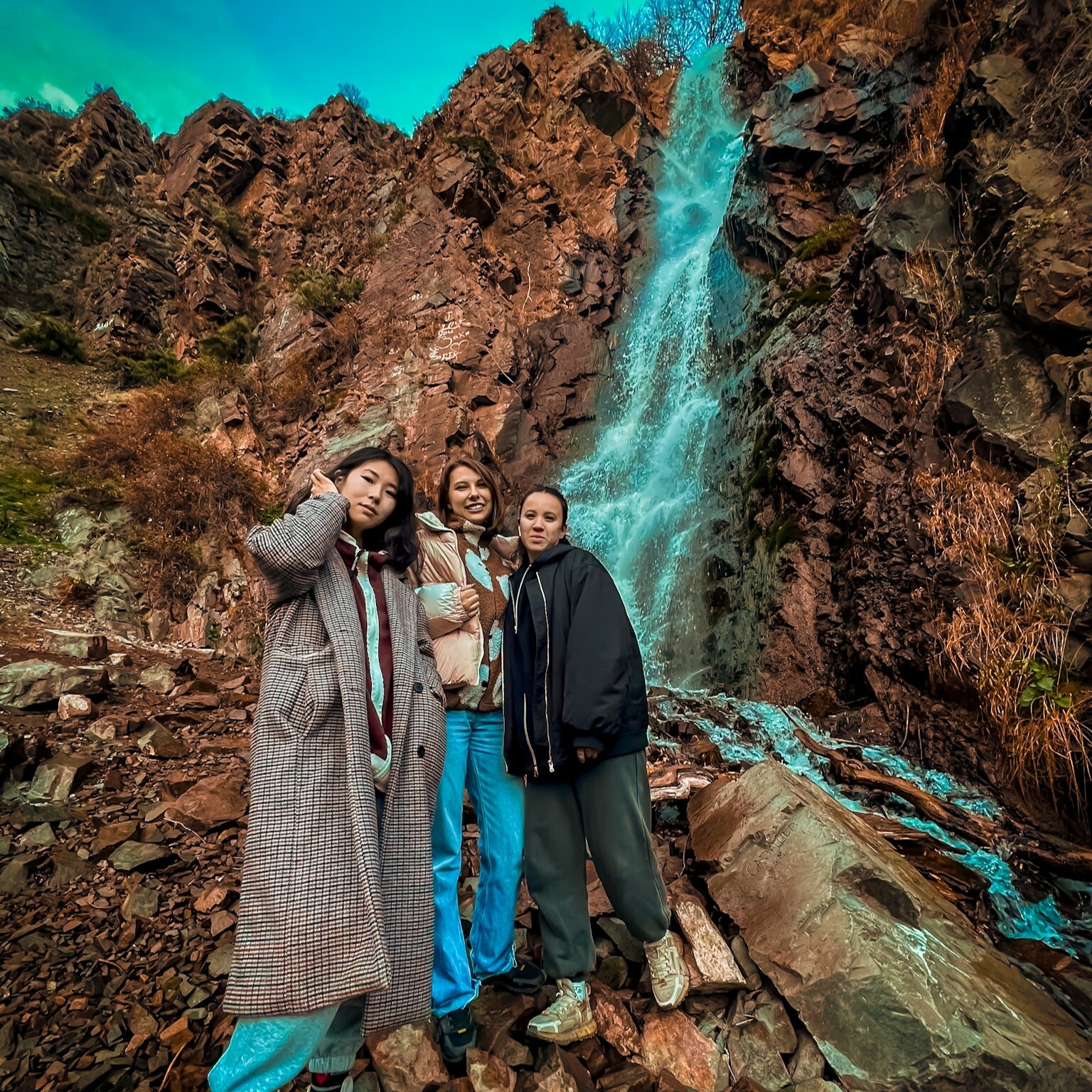 tour to bear waterfall in kazakhstan