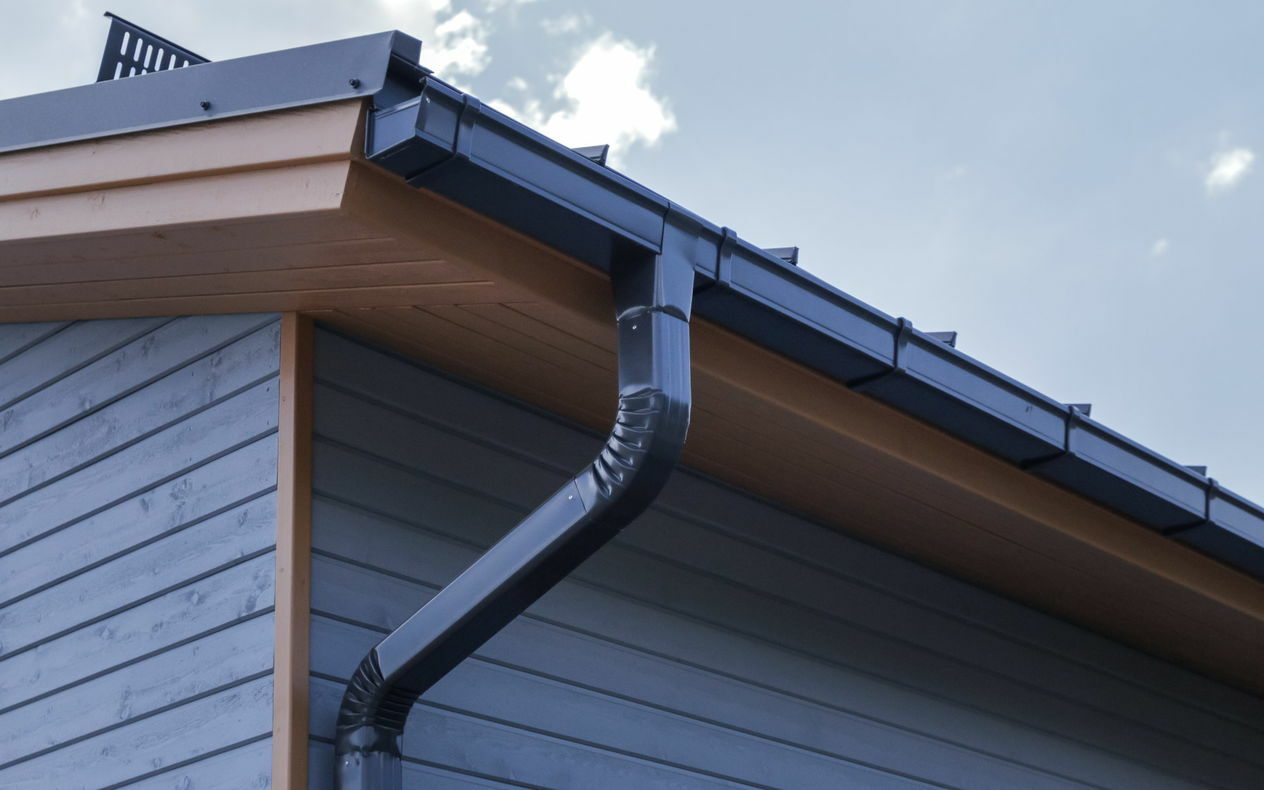 Металлическая водосточная система квадратного сечения