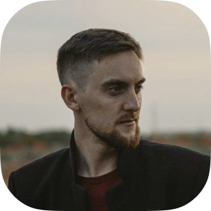 Мы подключаем специалистов из других направлений при необходимости, если для бренднга нужны другие услуги, например создание рекламного ролика