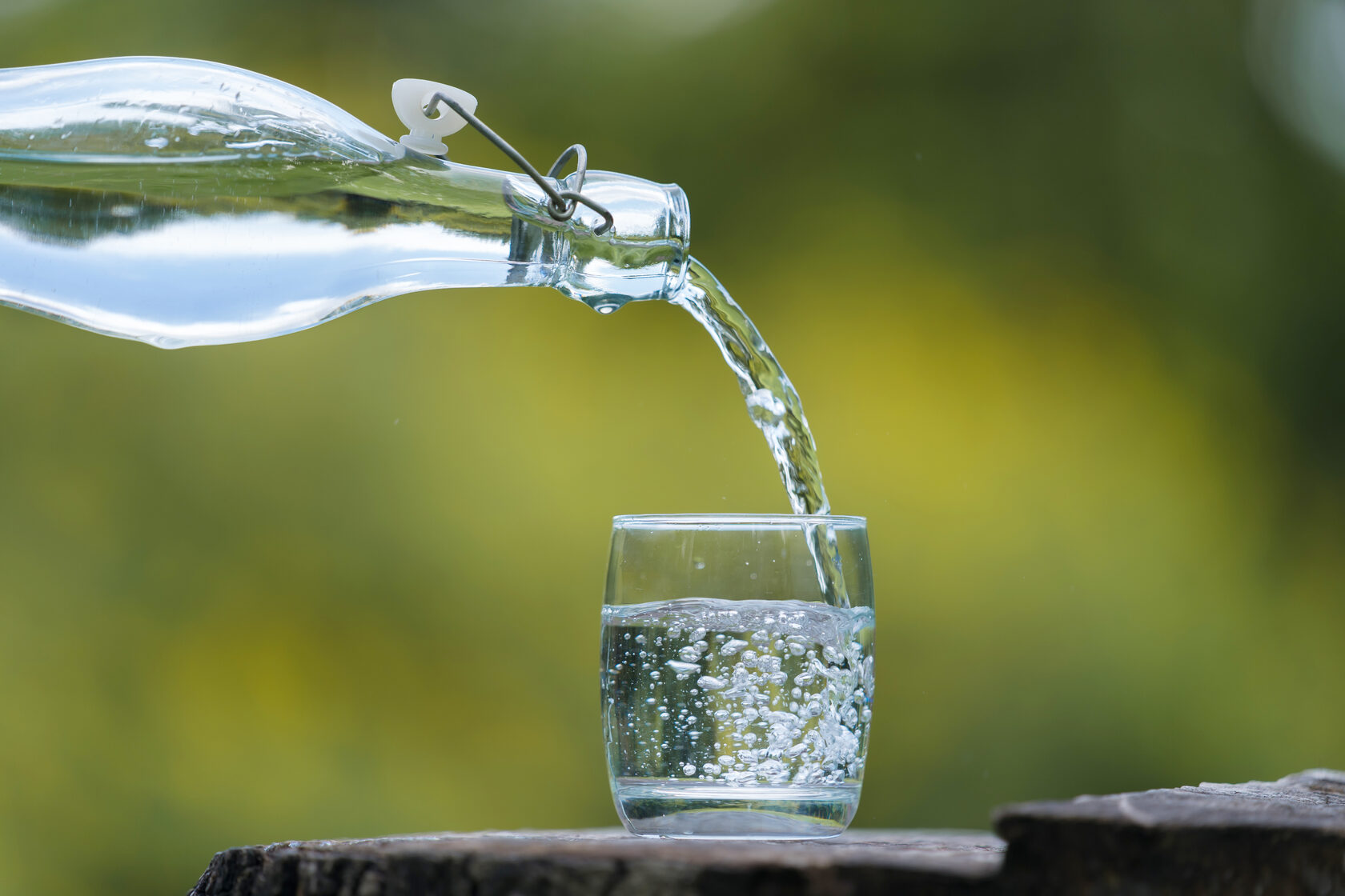 Чистая природная вода