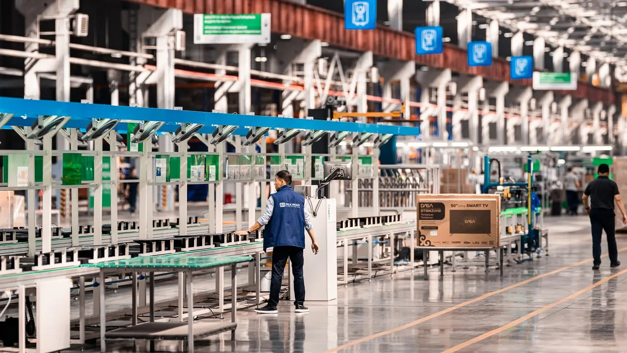 Линия сборки электроники Silk Road Electronics в Сарани, Казахстан