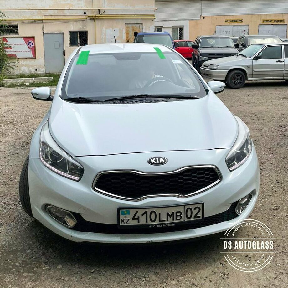 Замена лобового стекла на Kia Rio в Минске - сыромять.рф