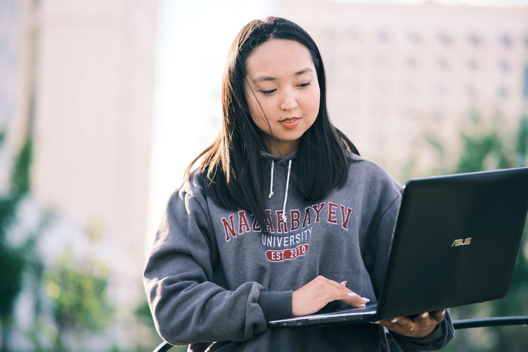 Uyda rus ayollari bilan anal jinsiy aloqa Porno uka singlisini sikadi