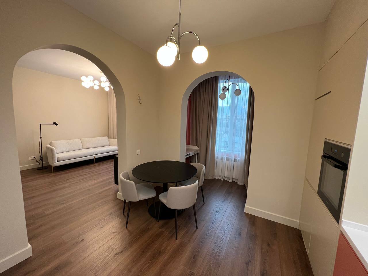 Дизайнерский ремонт в ЖК Басенова 4