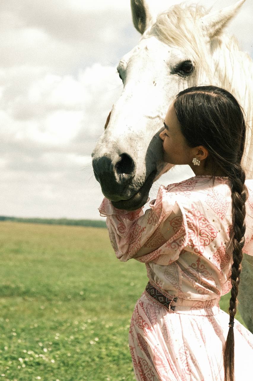 Өте ыстық мұғалім өз оқушысымен жыныстық қатынасқа түседі