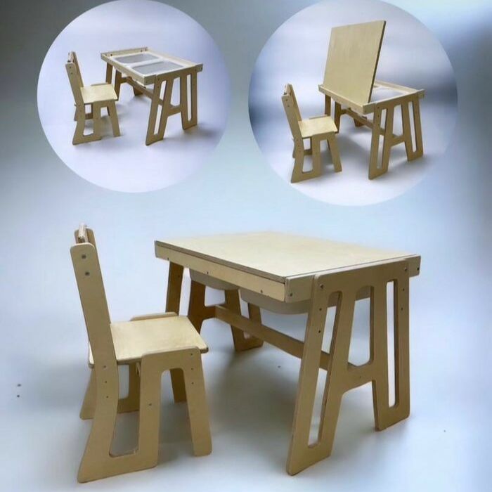 Первый стол и стул.