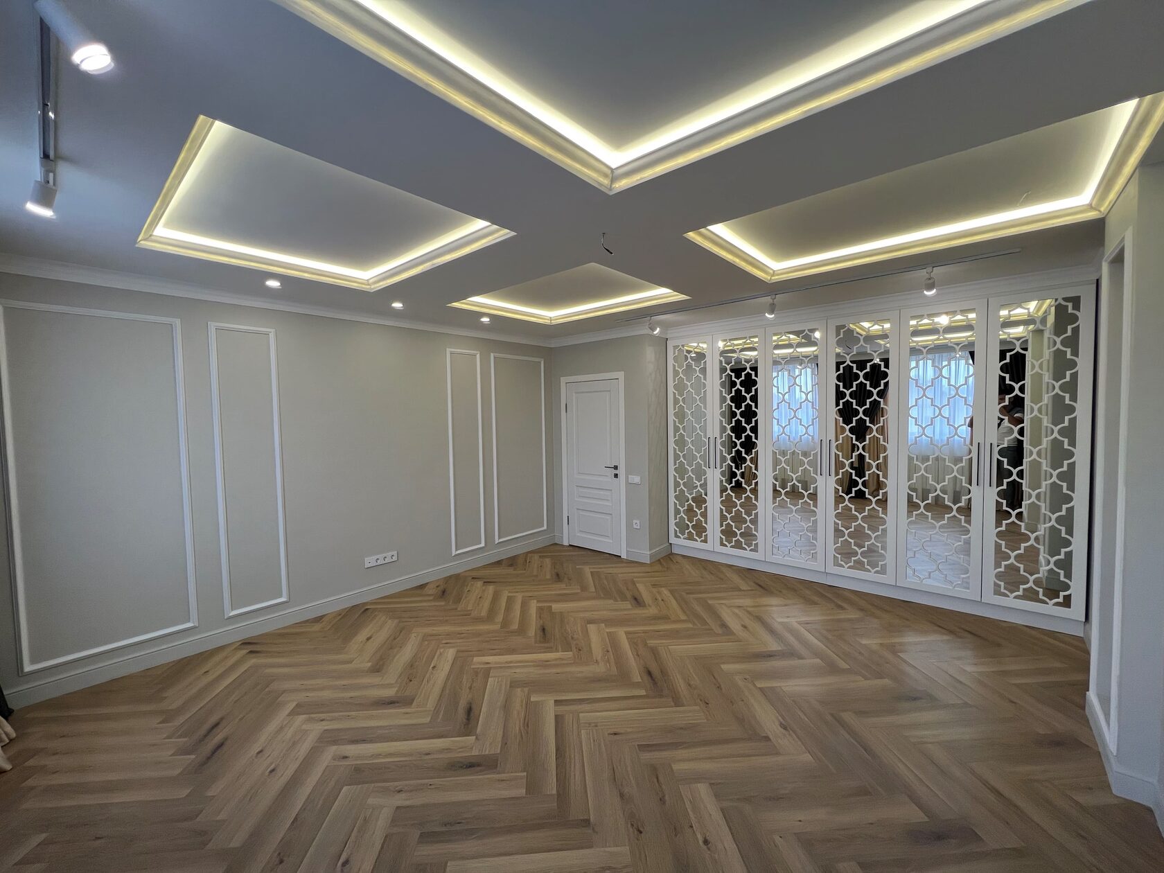 Дизайнерский ремонт Реконструкция коттеджа