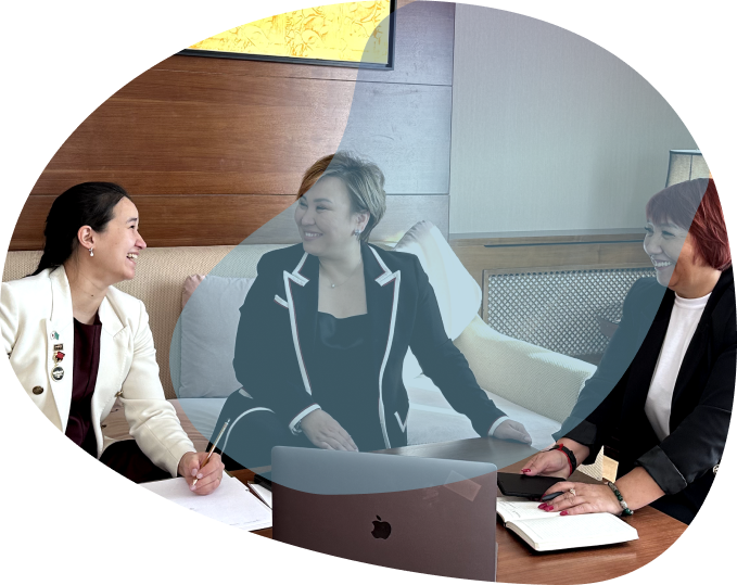  Мукашева Райхан - обучает Зауреш Карабулову и Гульнар Киясову