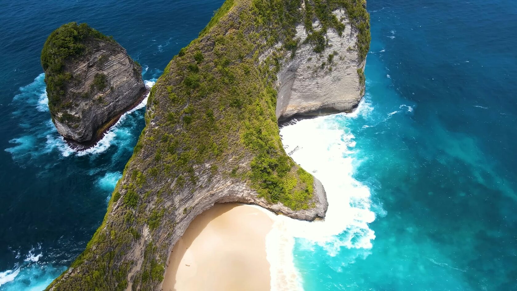 Nusa Penida — скалы Kelingking