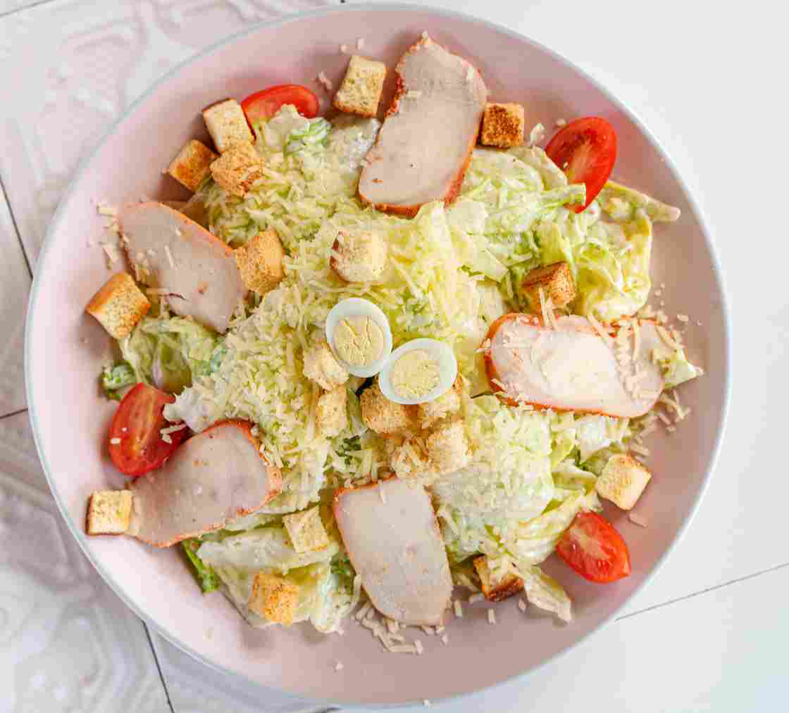 Цезарь с курицей