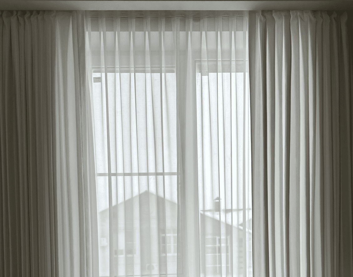 Шторы в спальню в современном стиле под заказ в Алматы