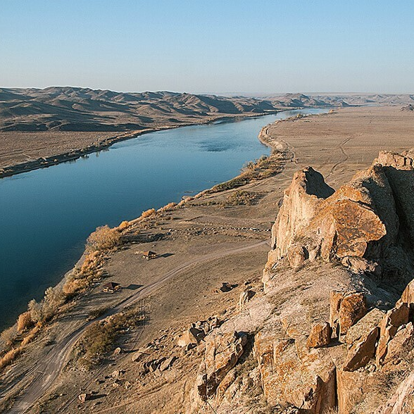 тур в казахстан в урочище тамгалы тас