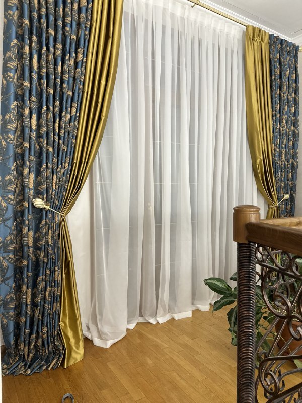 Современные шторы в гостиную под заказ в Алматы