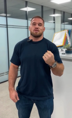Artem Reznikov