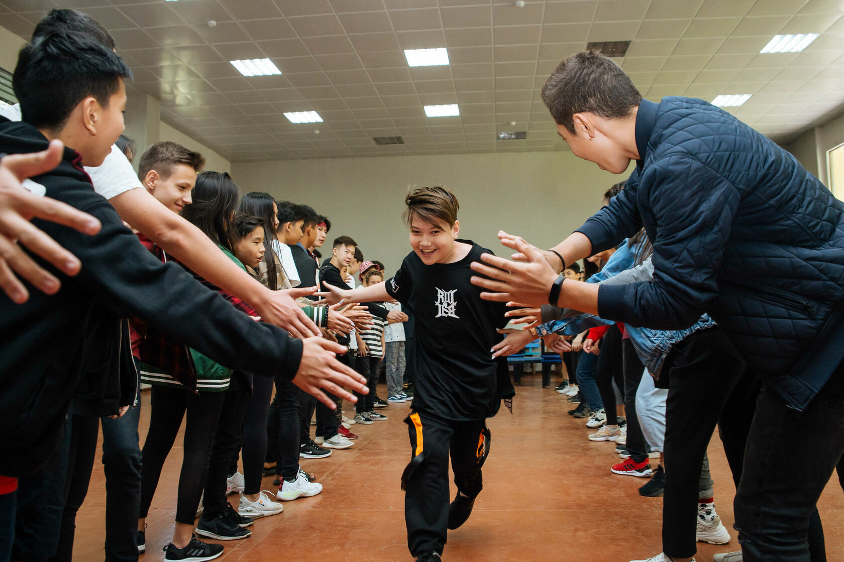 Украина Харьков порно Әйелінің свингерлермен үйдегі сексі (ND форматы)