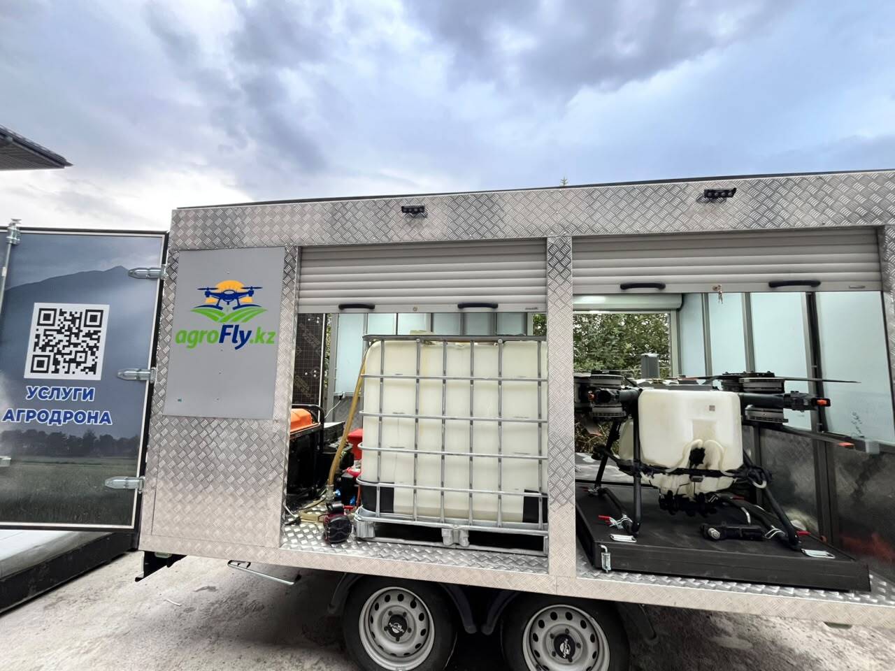 Мобильный растворный узел AgroFly на базе прицепа