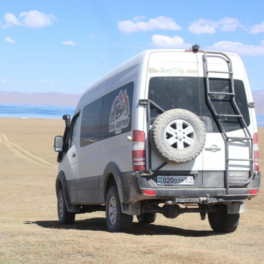 tour to lake son kul in kyrgyzstan