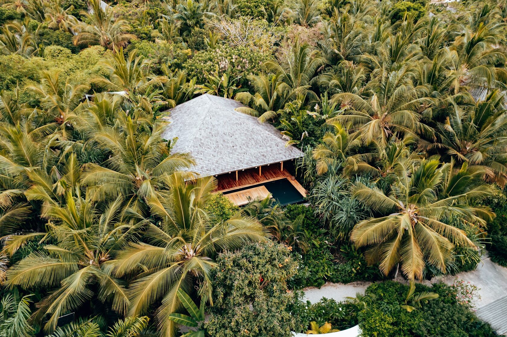 Private villa and secluded stay