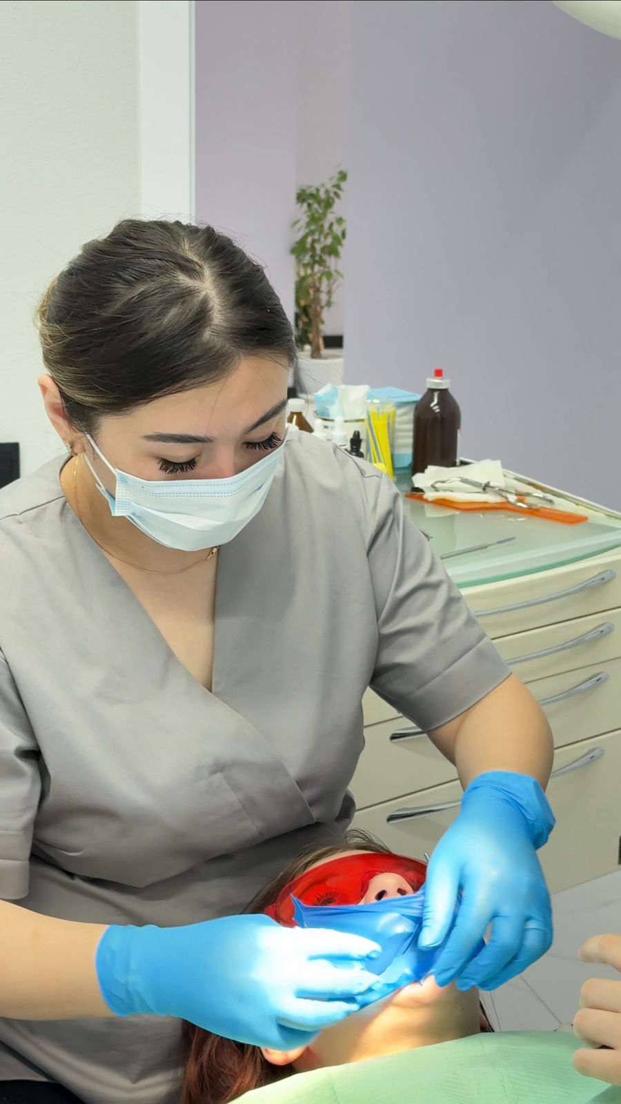 Процесс отбеливания зубов в SV Dental Clinic