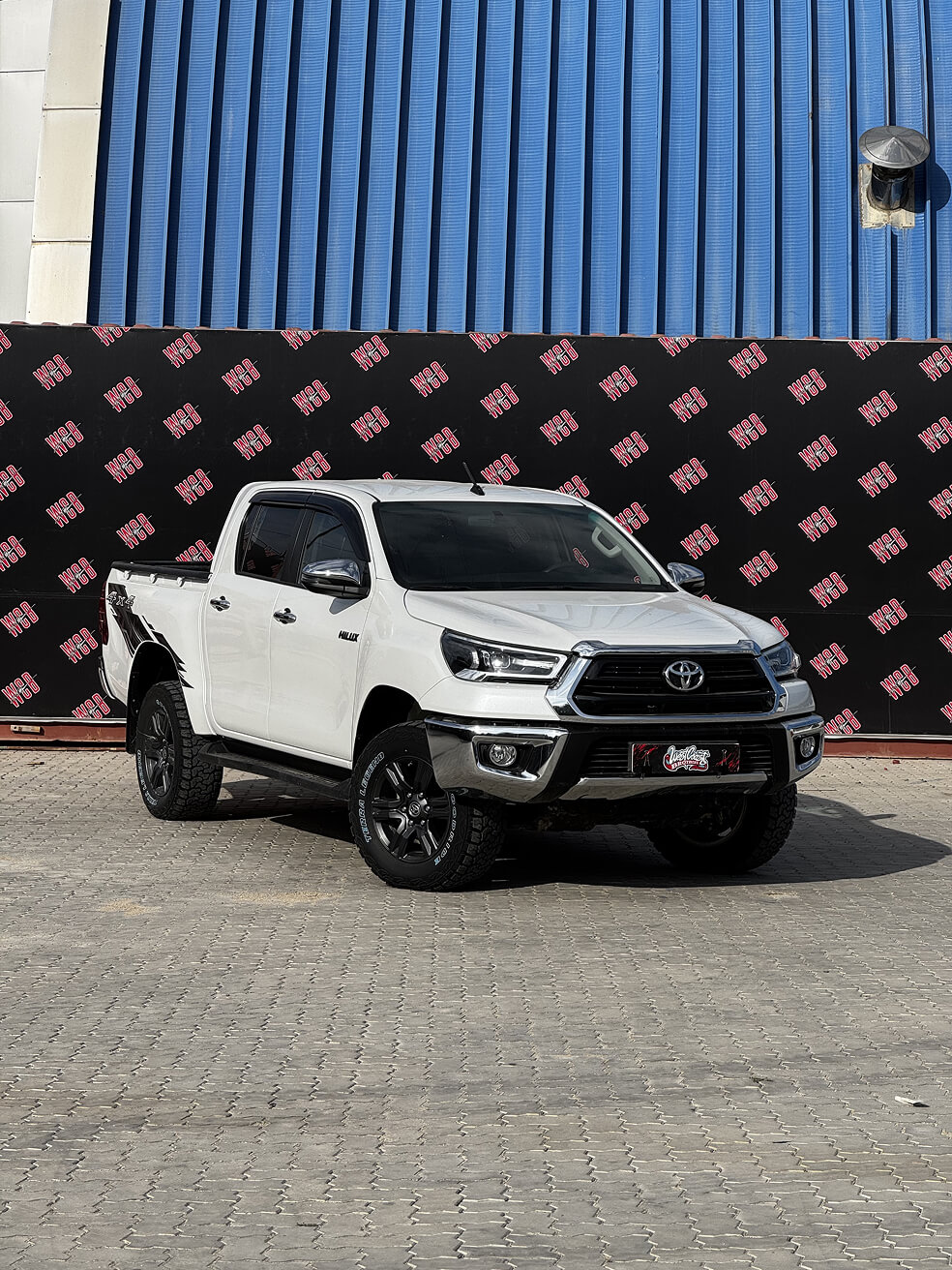 Toyota Hilux — WCB Rentcar