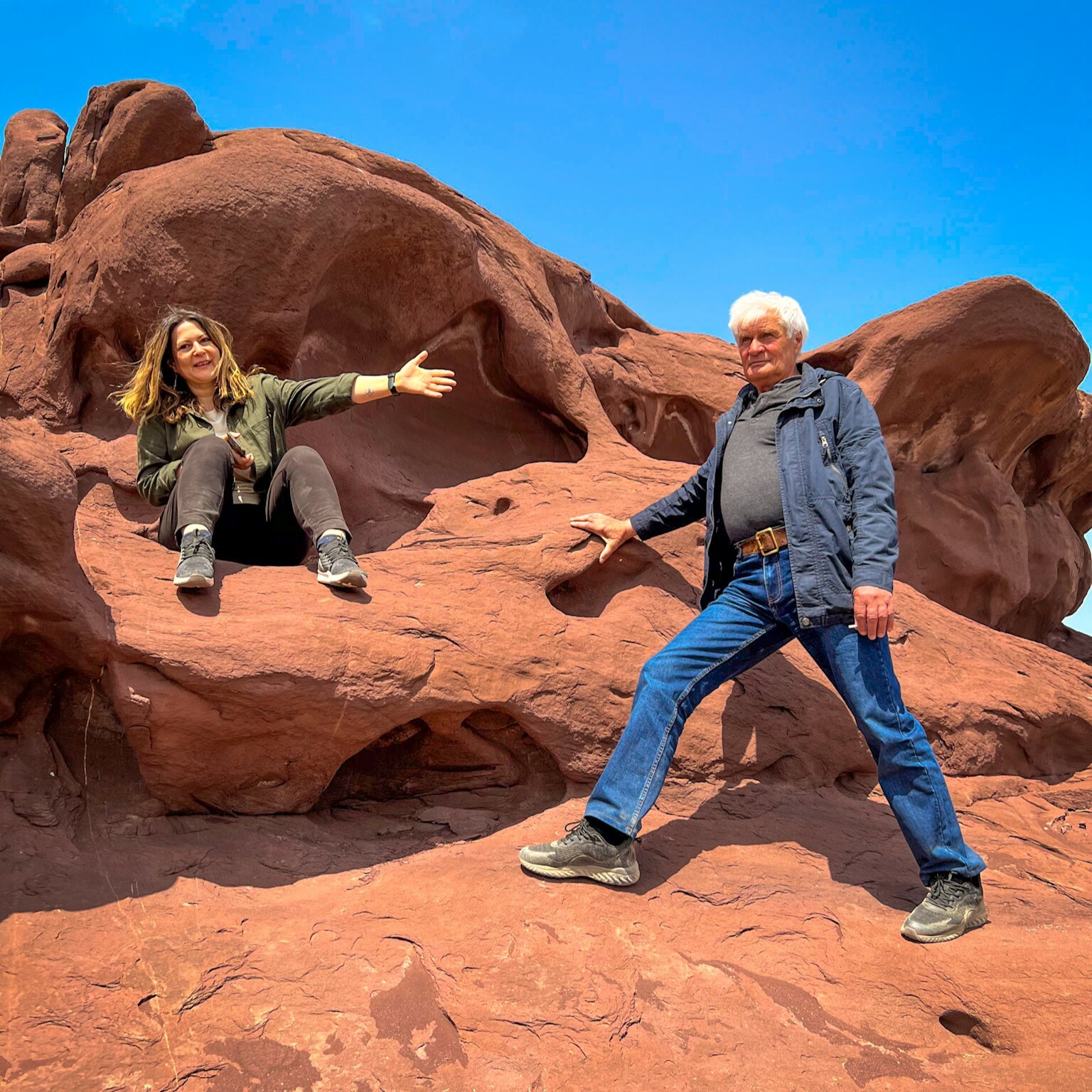 тур в казахстан вулканические горы катутау