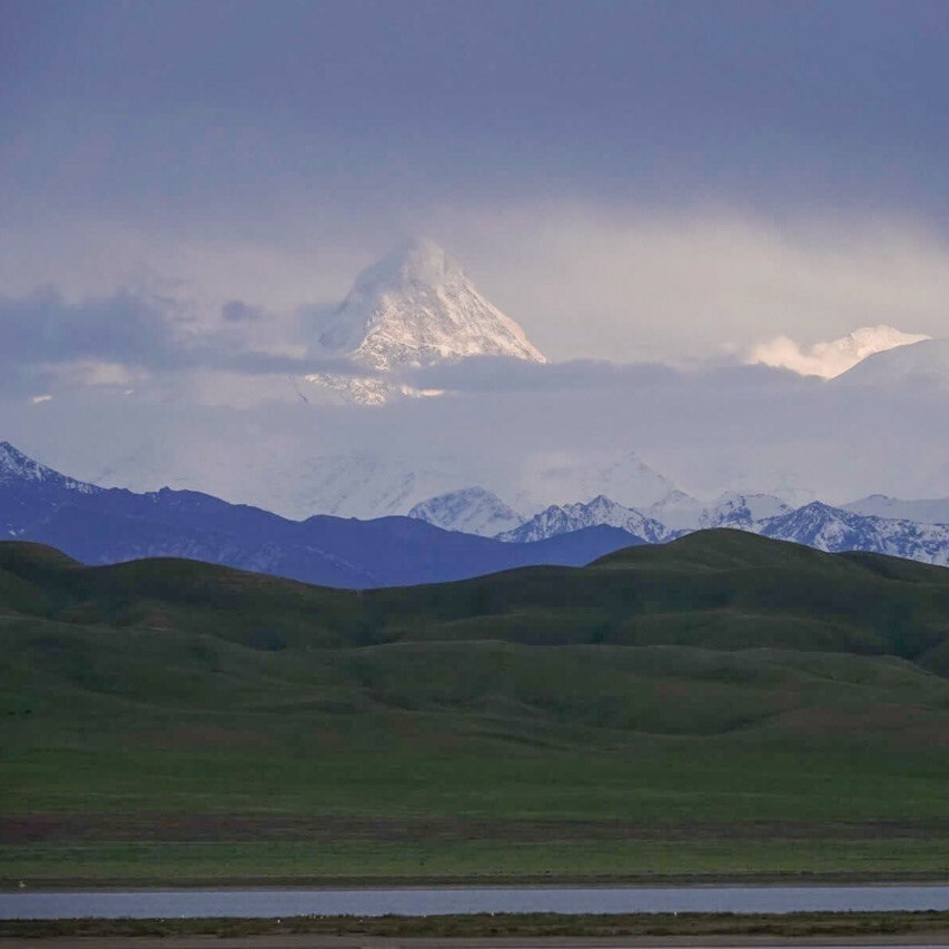 тур на озеро тузколь с фотографиями пика хан тенгри