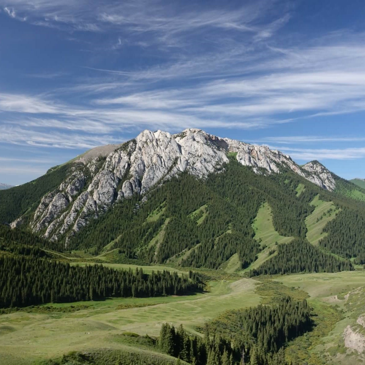 тур в казахстан в ущелье комирши