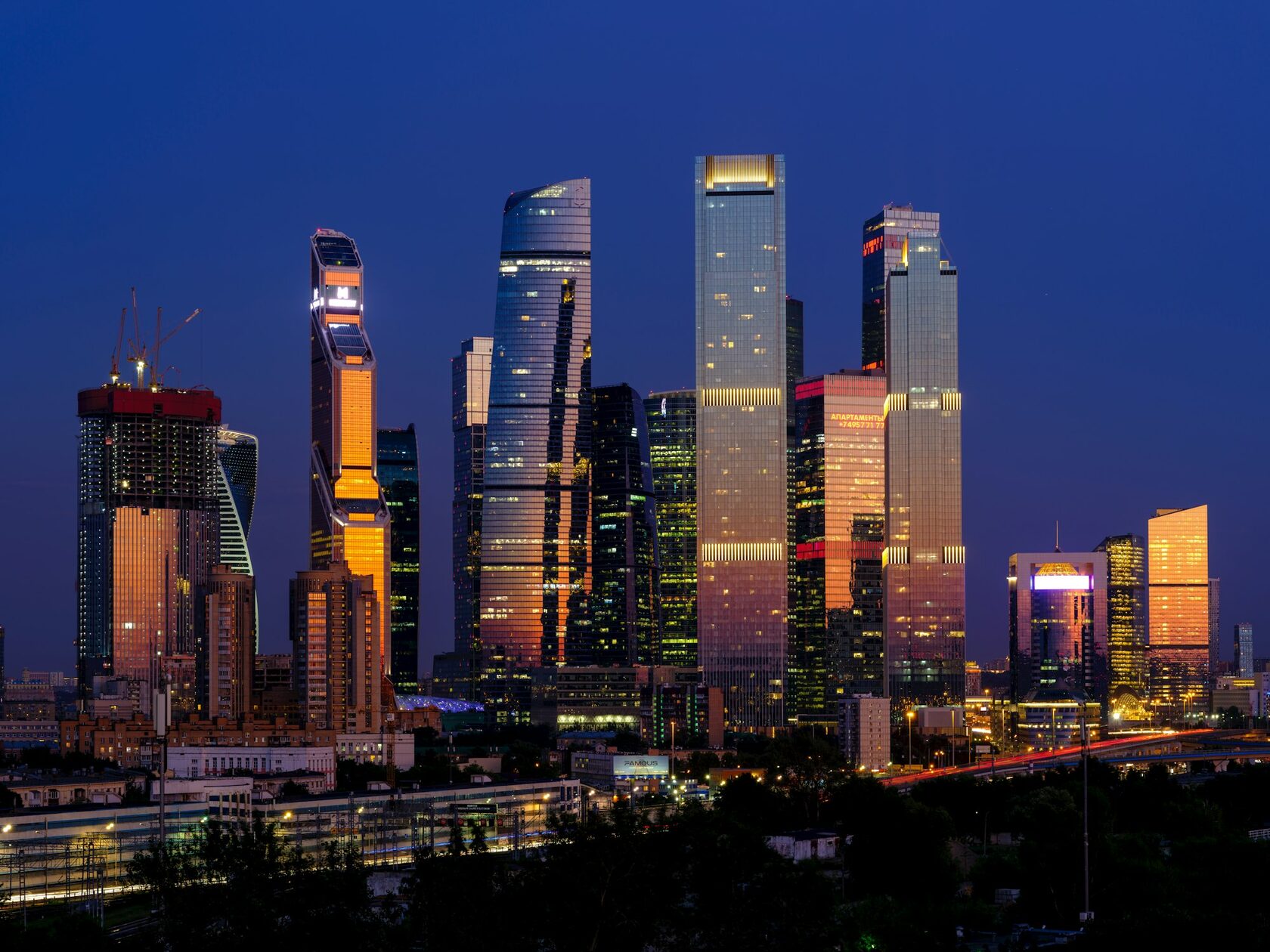 Панорама Москва-Сити ночью